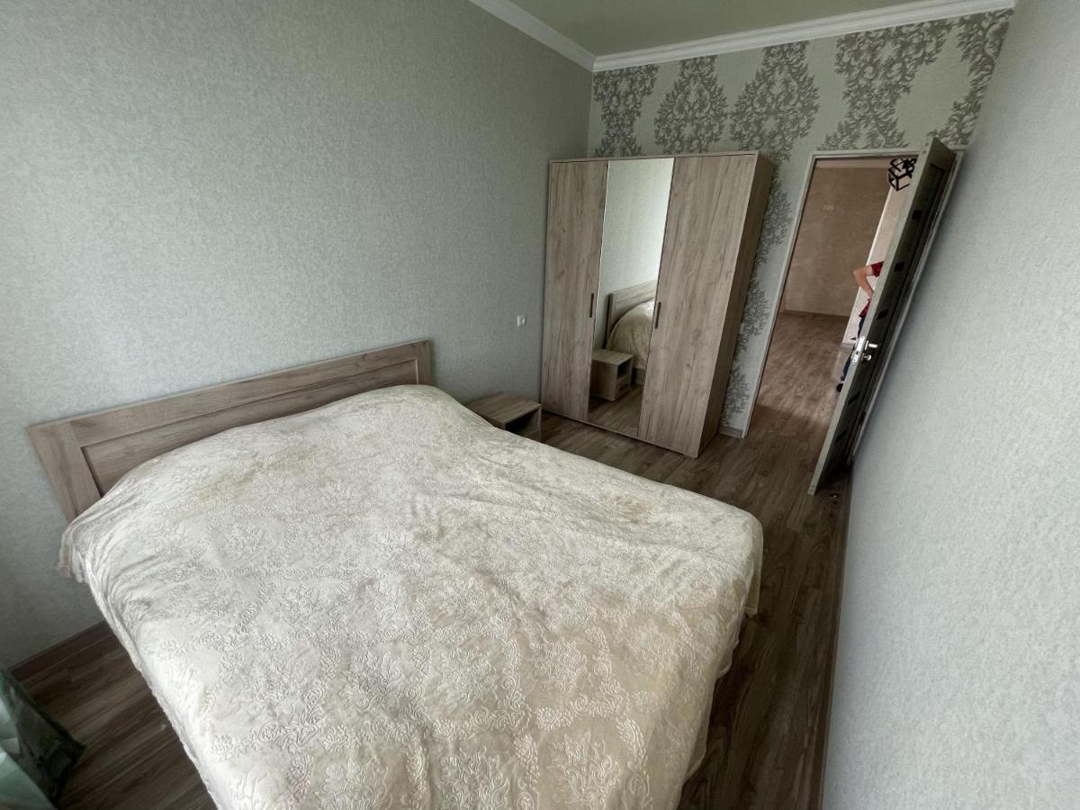 Armani Guest House Martuni ภายนอก รูปภาพ