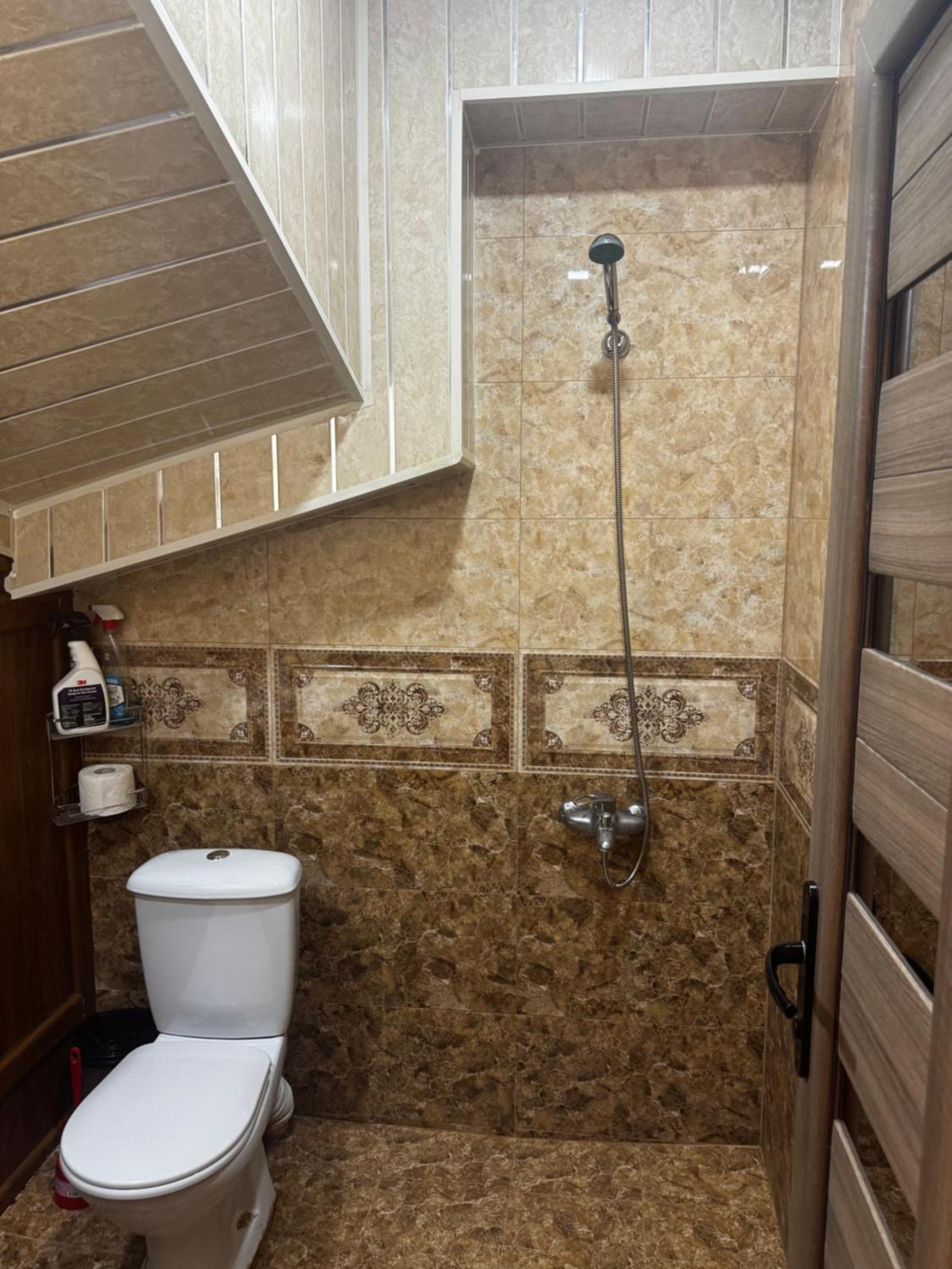 Armani Guest House Martuni ภายนอก รูปภาพ